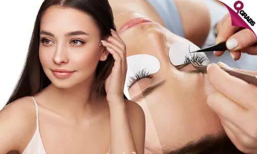 Lash Extensions for a Confident Gaze!